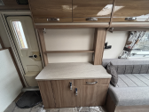 Swift Fairway 480 Platinum AL 2018