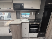 Swift Challenger Exclusive 480 2025