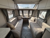 Coachman Acadia 460 2025