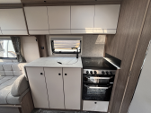 Coachman Acadia 460 2025